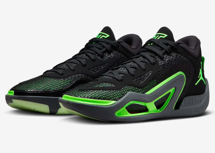 Side view of Jayson Tatum's black and green Jordan Brand sneakers.